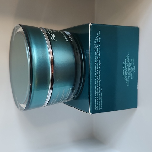 BeautiControl Regeneration Overnight Retinol Recovery Eye Capsules - Picture 4 of 5